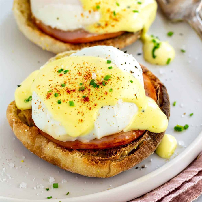 Eggs Benedict with Ham - Boracay Delivery | MyBoracayGuide