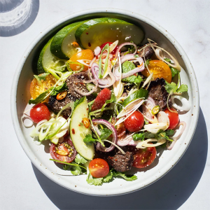 Yum-Nua-Grilled-Beef-Salad
