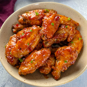 Chicken-Wings-with-Chilli-Dip