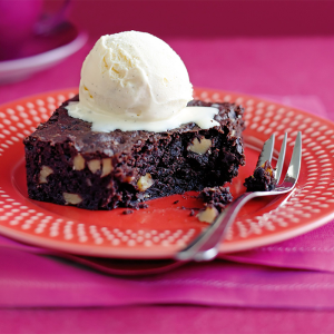Chocolate-Brownie-With-Vanilla-Ice-Cream